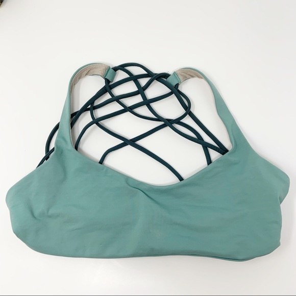 lululemon athletica Other - Lululemon Free To Be Wild 8